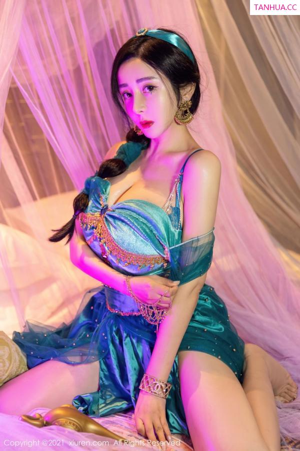 允薾  [XiuRen秀人网]高清写真图 2021.11.19 No.4243 允薾第5张图片
